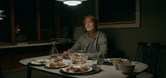 Another-Round-Dinner-Scene
